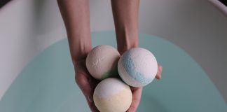 Handmade Fizzing Bath Bombs Bath bombs