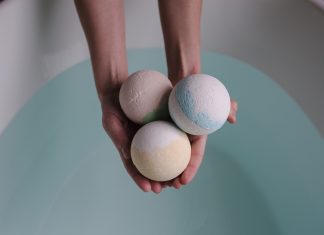 Handmade Fizzing Bath Bombs Bath bombs