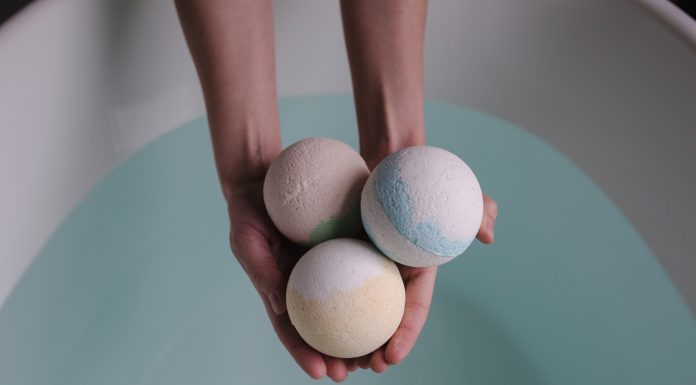 Handmade Fizzing Bath Bombs Bath bombs